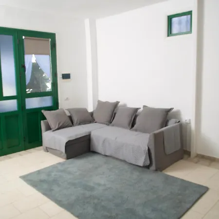 Apartment Barandas *